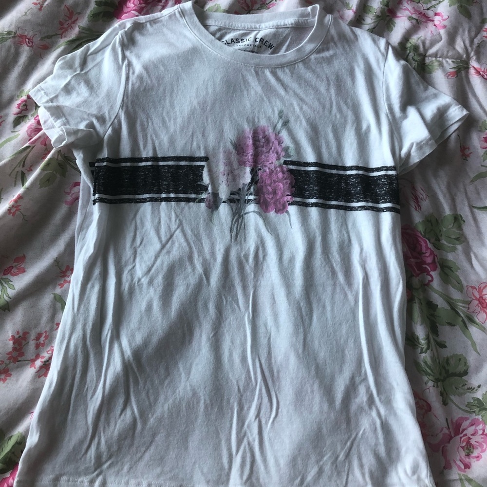 Aeropostale white tee shirt